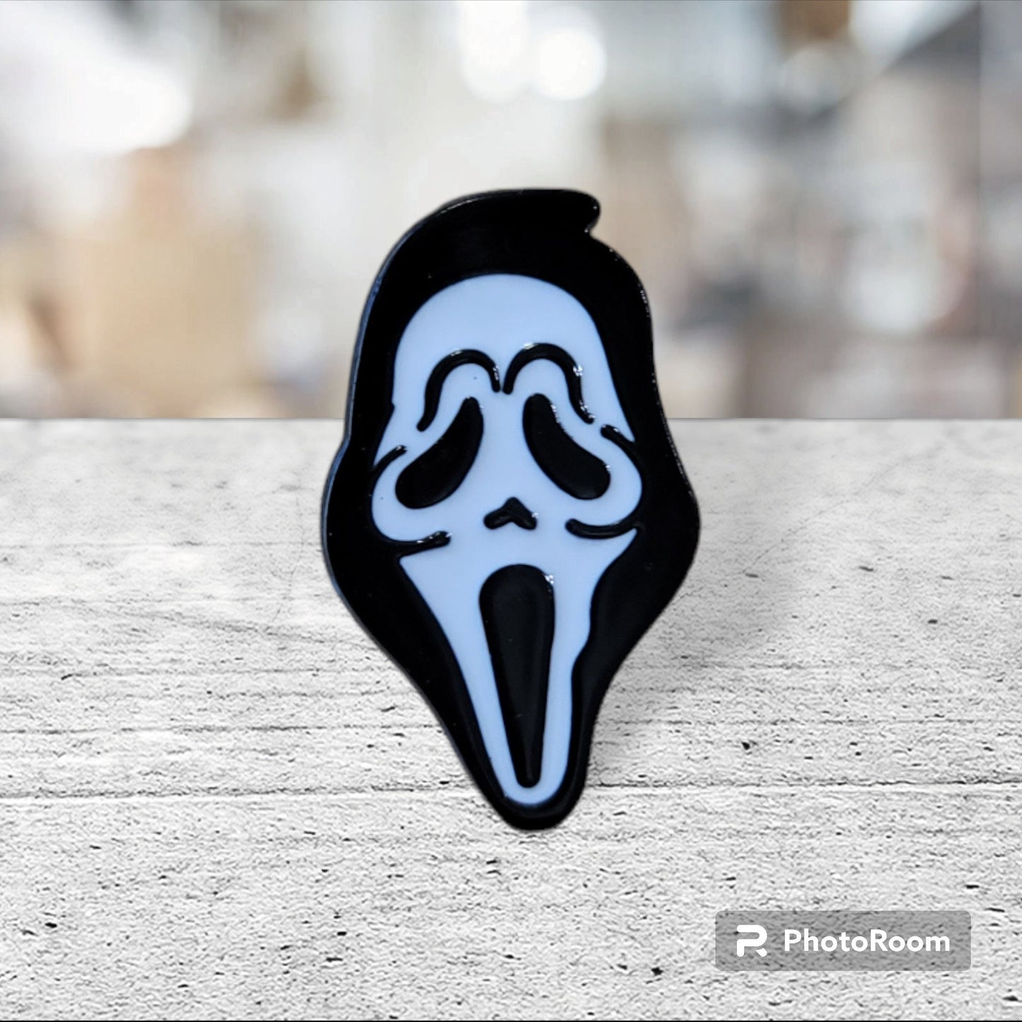 Ghostface Inspired Pin, Scream Inspired Pin, Scary Movie Inspired Pin, Horror Movie Inspired Pin, Horror Film Inspired Pin